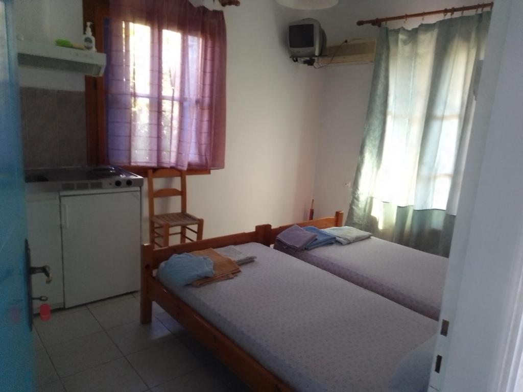 Giannis Studios room 3