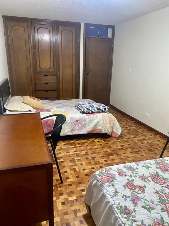 Ginale House room 3
