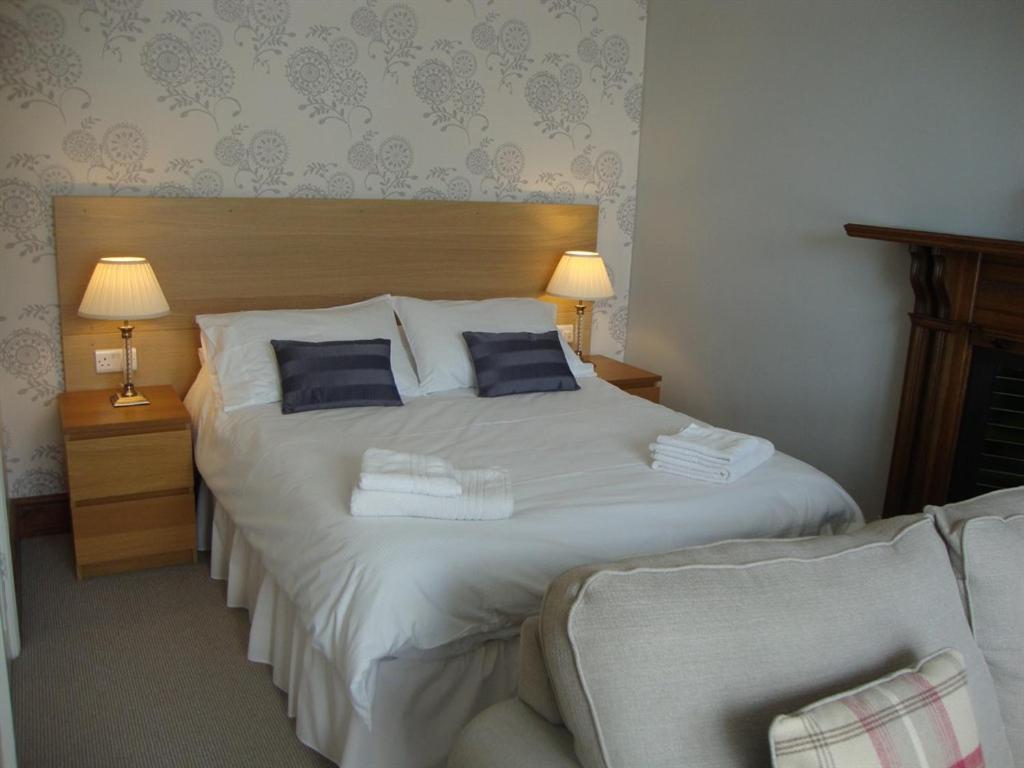 Glanllifon B&B room 5