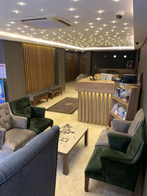 Golden Rain Hotel room 5