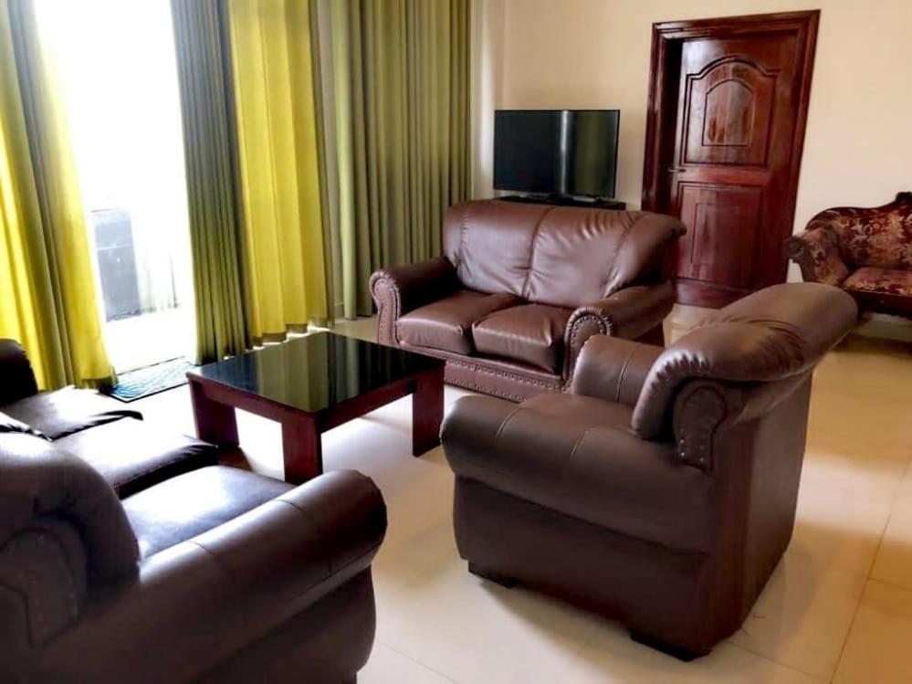 Good Hope Apartments room 6