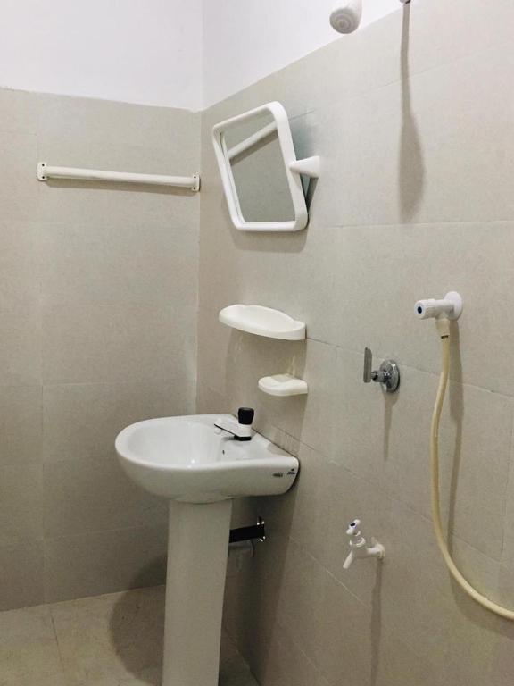 Guest House Anuradhapura room 2