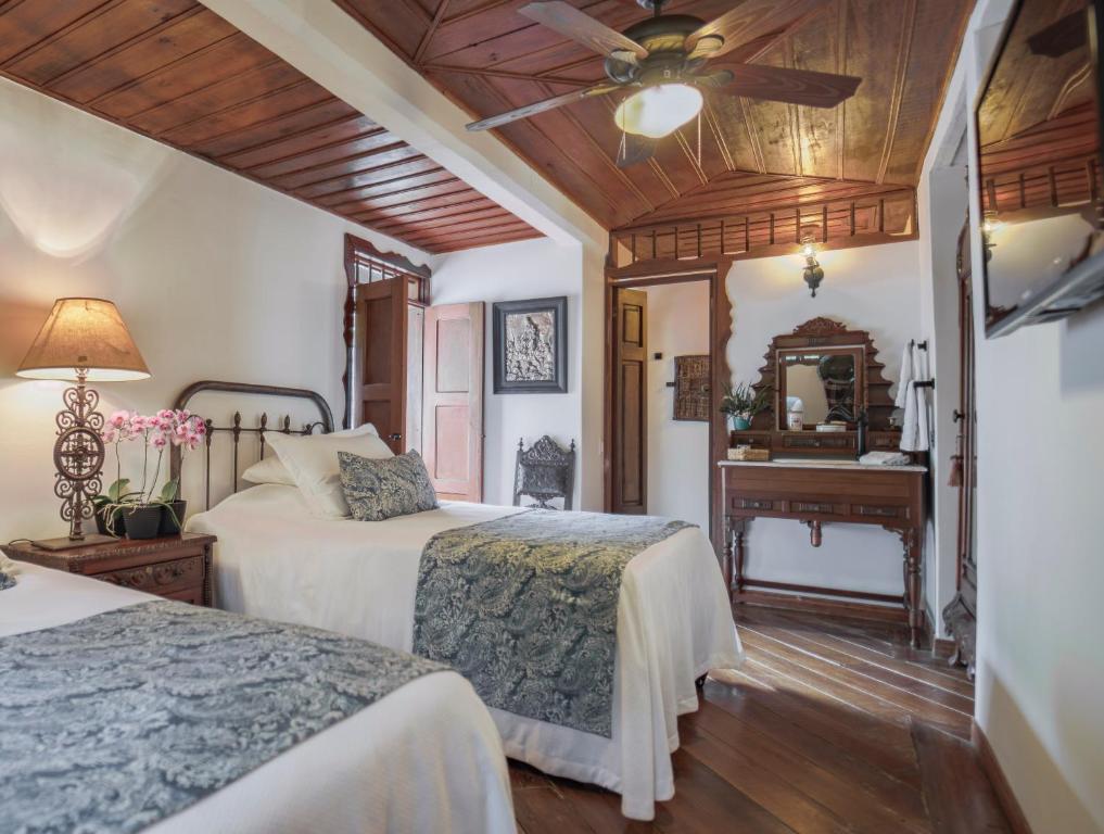 Hacienda Hotel San Jose room 6