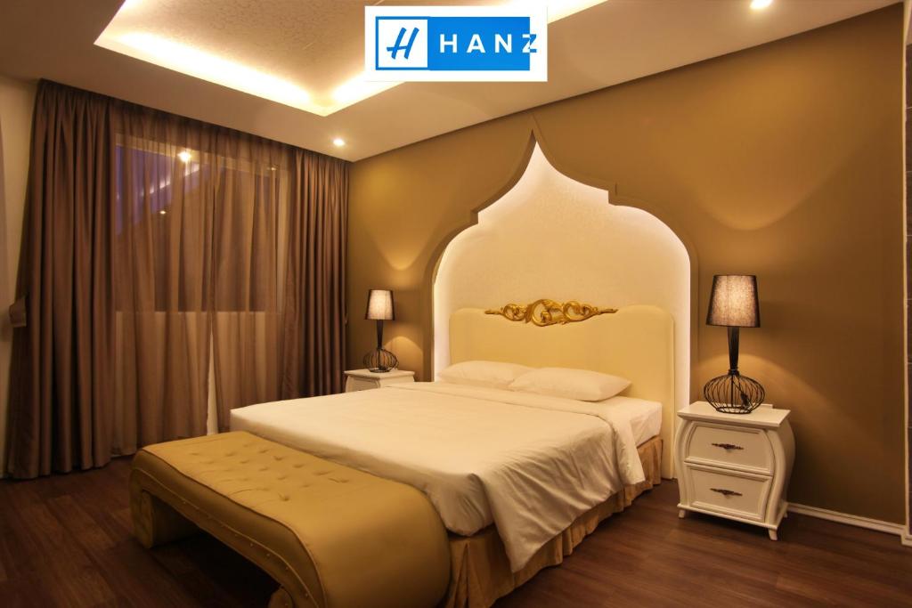 HANZ Friday Royal Hotel room 3