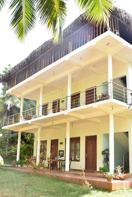 Happy Elephant Resort Udawalawe room 2
