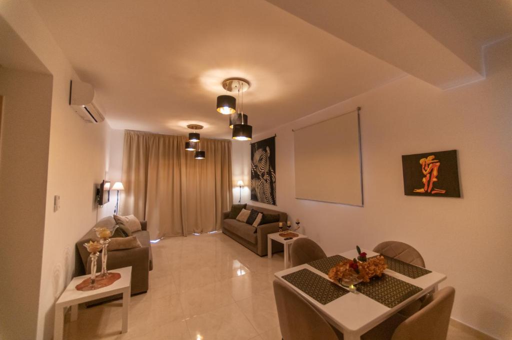 Harmony Seaview Apartments room 5