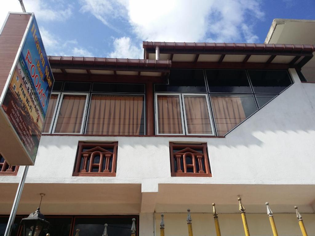 Heaven Star Rest room 6