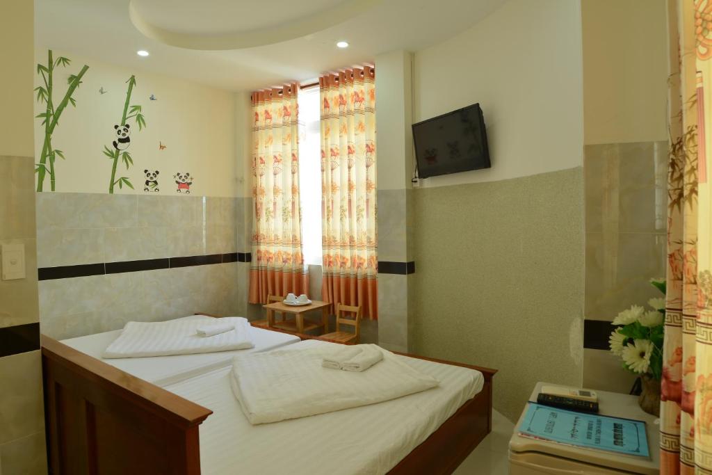 Hoang Chau Motel room 4