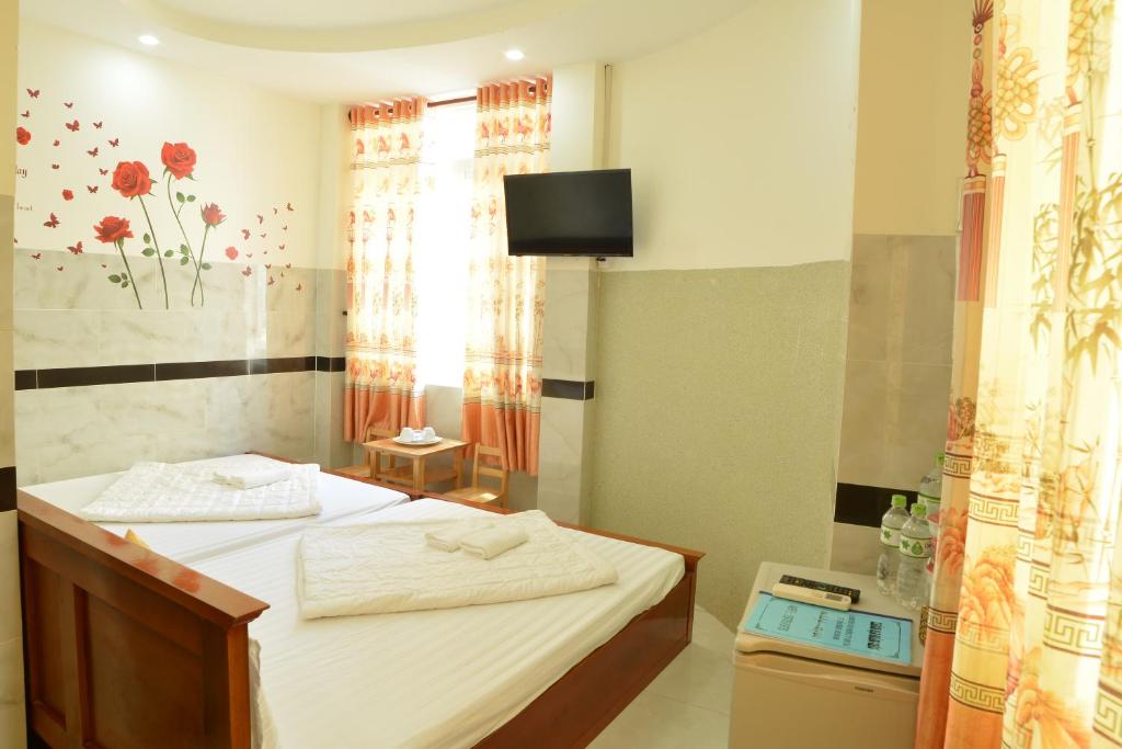 Hoang Chau Motel room 5