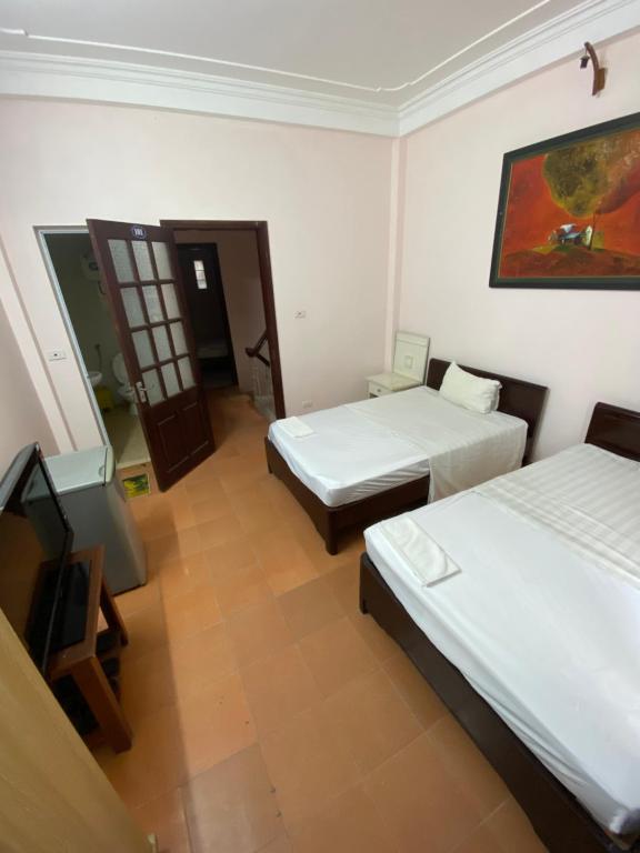 Hoàng Kiên Hotel room 5