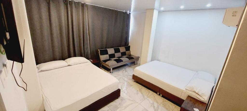 HOTEL A&A SANTA ALEJANDRIA room 2