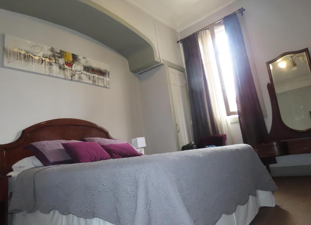 Hotel Baleares room 5