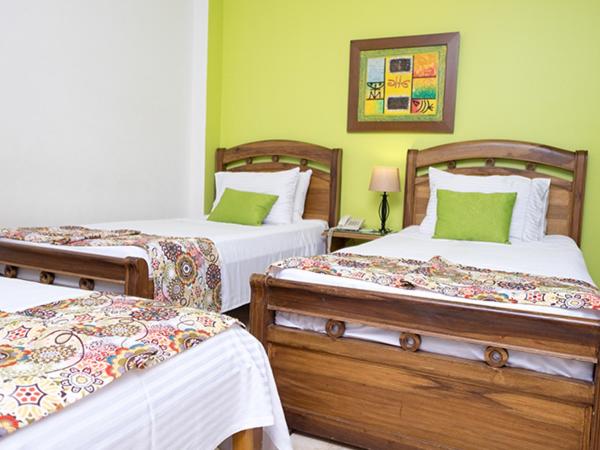 Hotel Castellana Real room 1