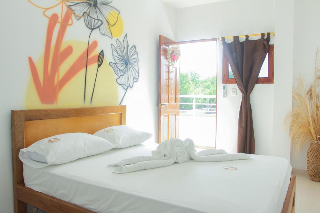 Hotel Los Laureles room 2
