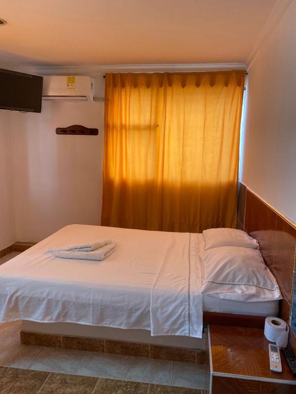 Hotel Los Pinos Neiva room 5