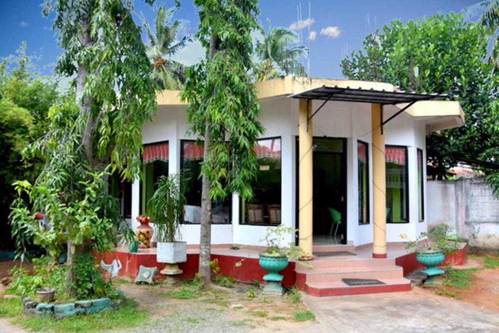 Hotel Nirmani room 3