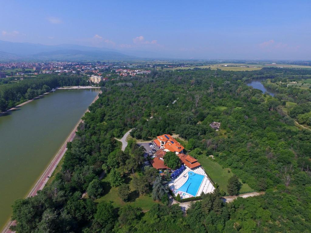 Hotel Ostrova - Free Parking & WiFi room 1