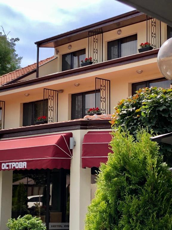 Hotel Ostrova - Free Parking & WiFi room 2