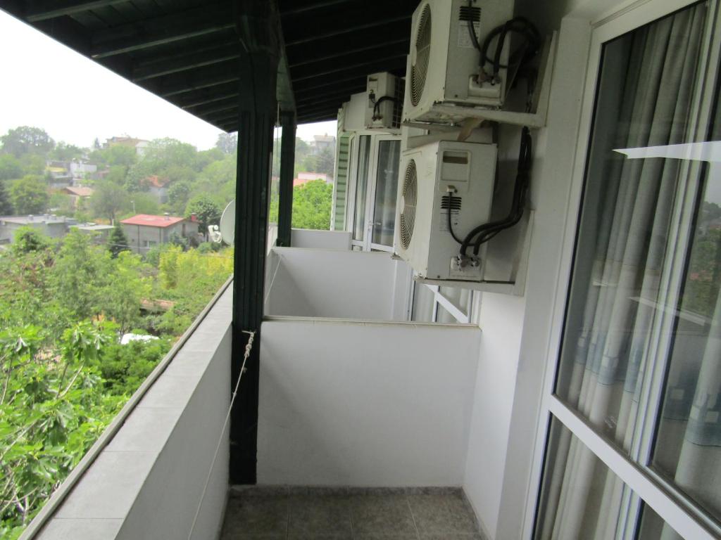 Hostel Papagal room 5