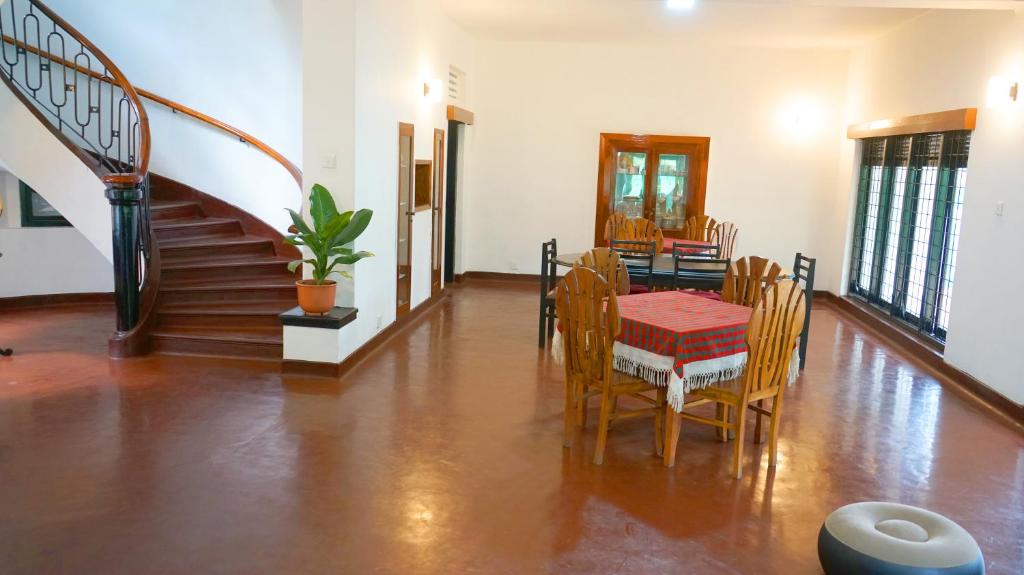 Hotel Sunny Lanka room 4