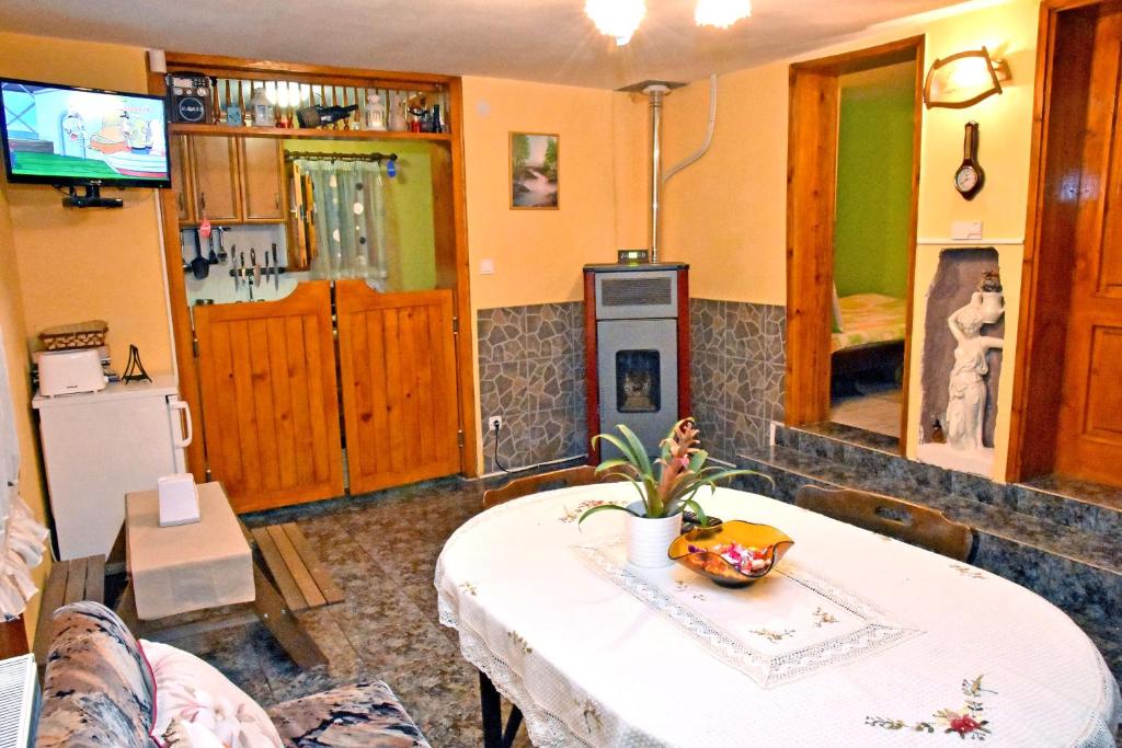 House By The River room 5