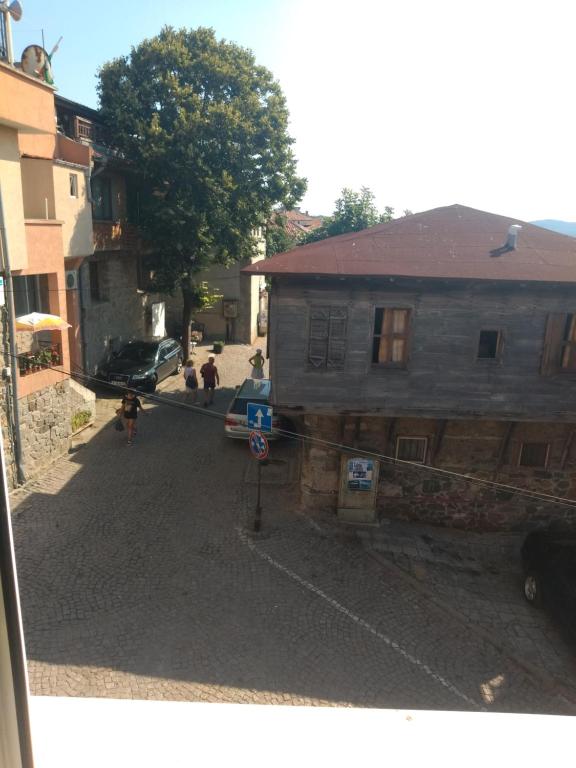 House Georgievi room 2