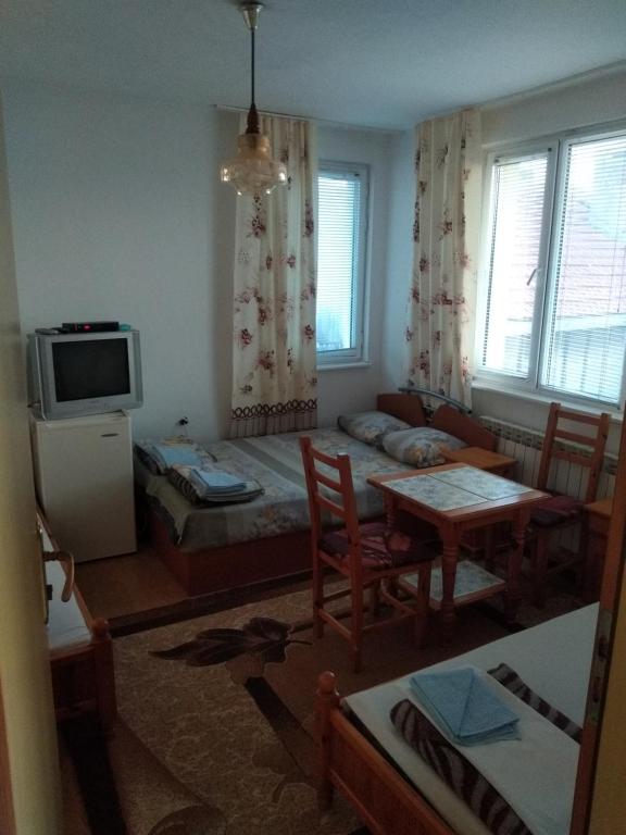 House Georgievi room 5