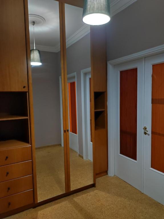 House Remoundou room 2