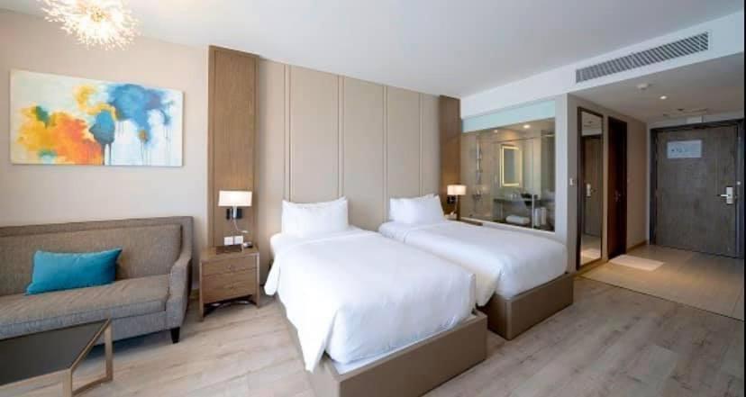 HPL Panorama room 5