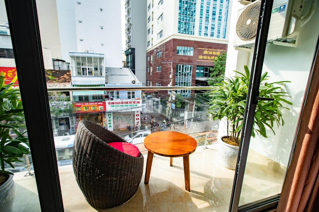 IBIZA Nha Trang Hotel room 4