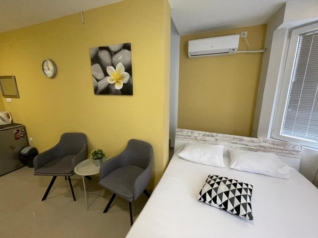 Ivo’s Guest Rooms room 5