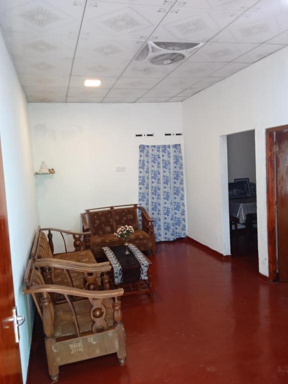 Jayaweera House room 5