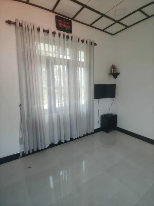 Juliya Guest House room 6
