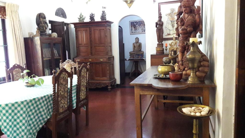 Kandyan House room 4