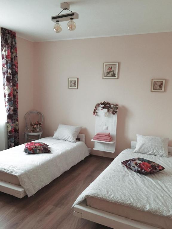 Kara Apartman room 1