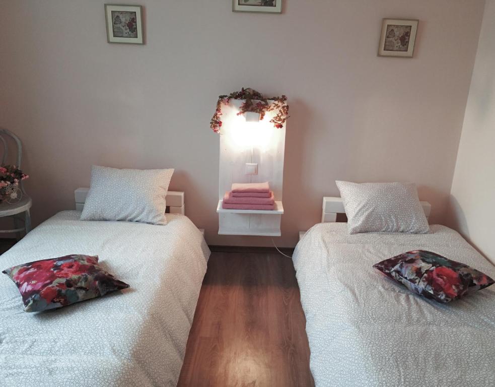 Kara Apartman room 2