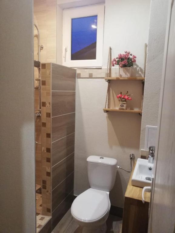 Kara Apartman room 4