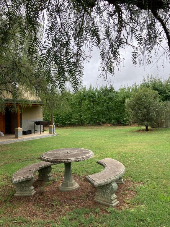 KARUSA’s Farm Cottage room 3