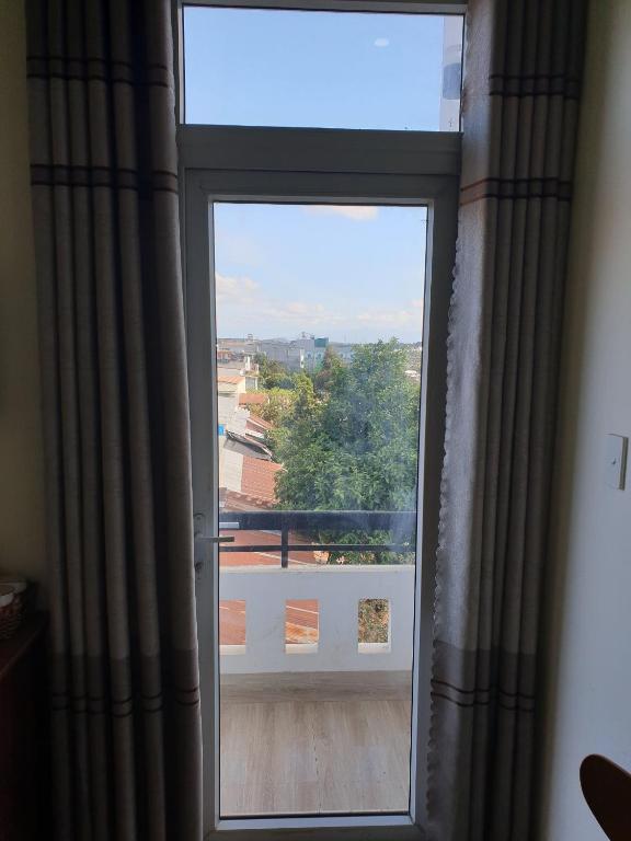 Kim Ngân Hotel room 2
