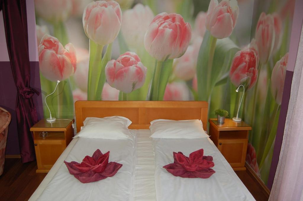 Kniaz Boris Hotel room 4