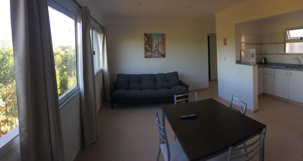 La Emilia Aparts room 3