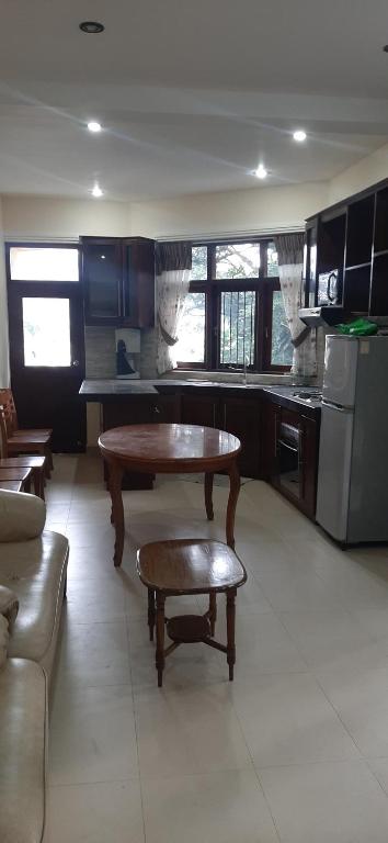 Lake Round Residence room 6