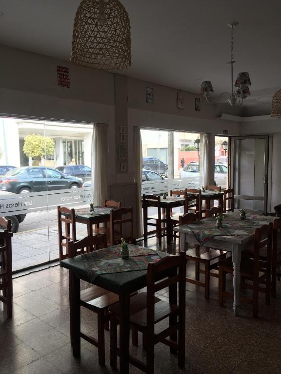 Las Heras Hotel room 3