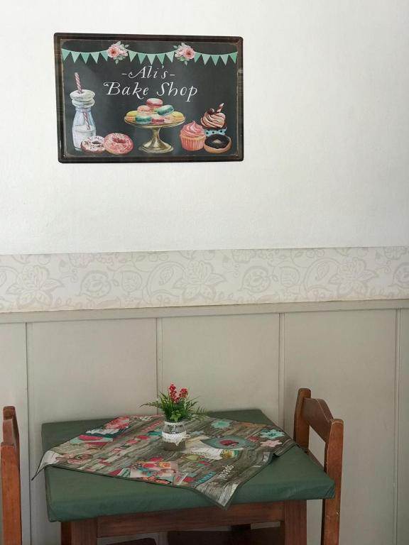 Las Heras Hotel room 4