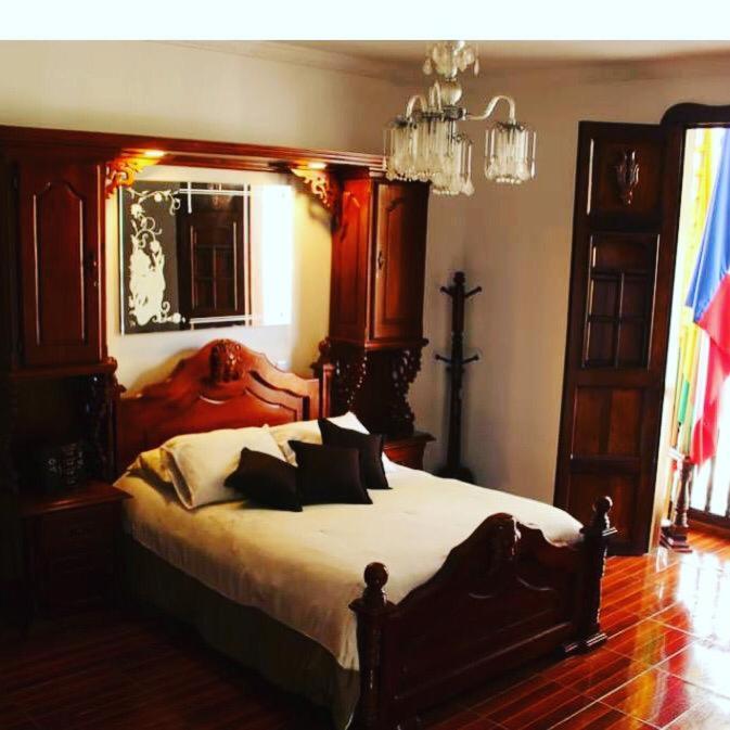 Las Marías Family Home room 3