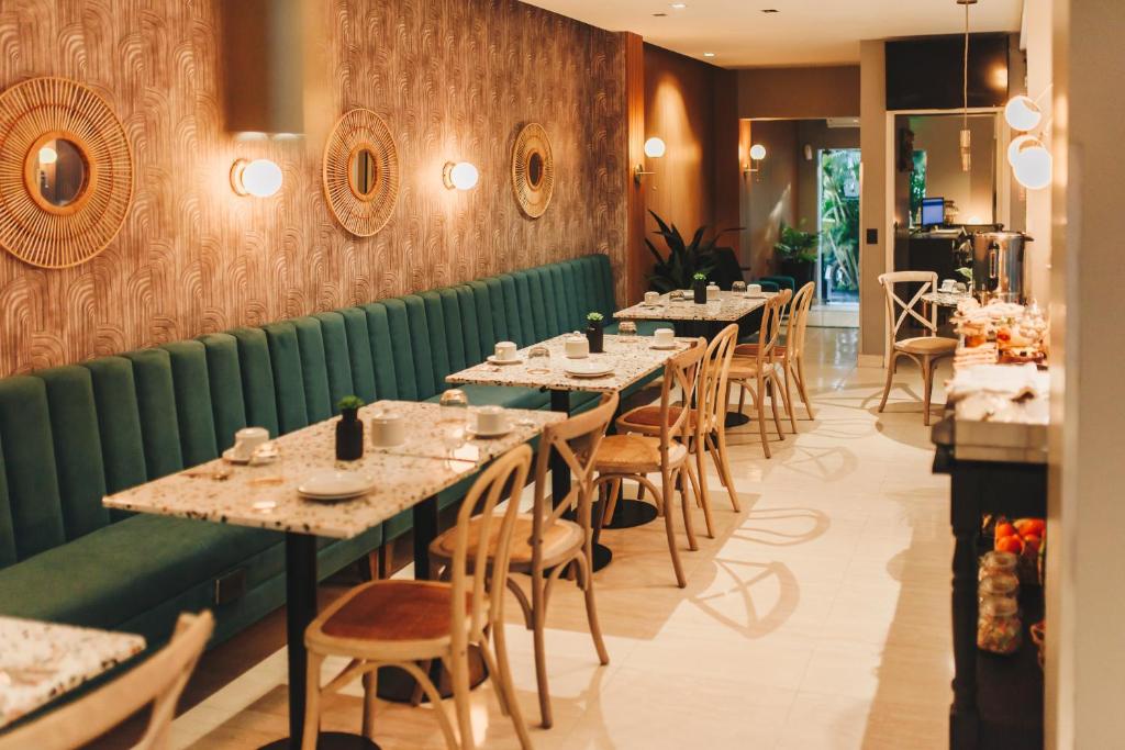 LG Golden Suites room 2