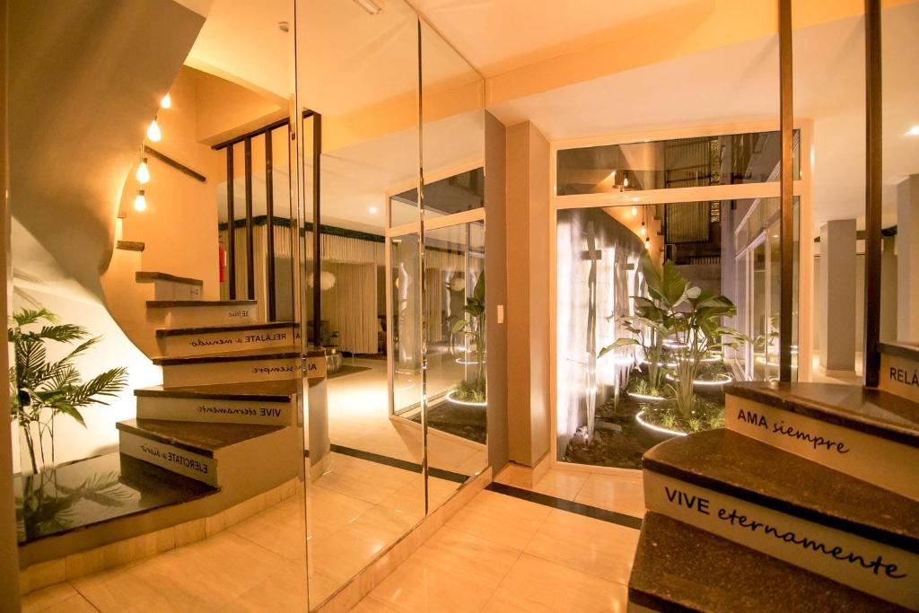 LG Golden Suites room 6