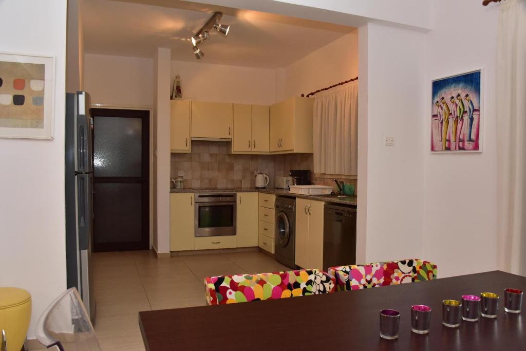 Limni Pool House room 6