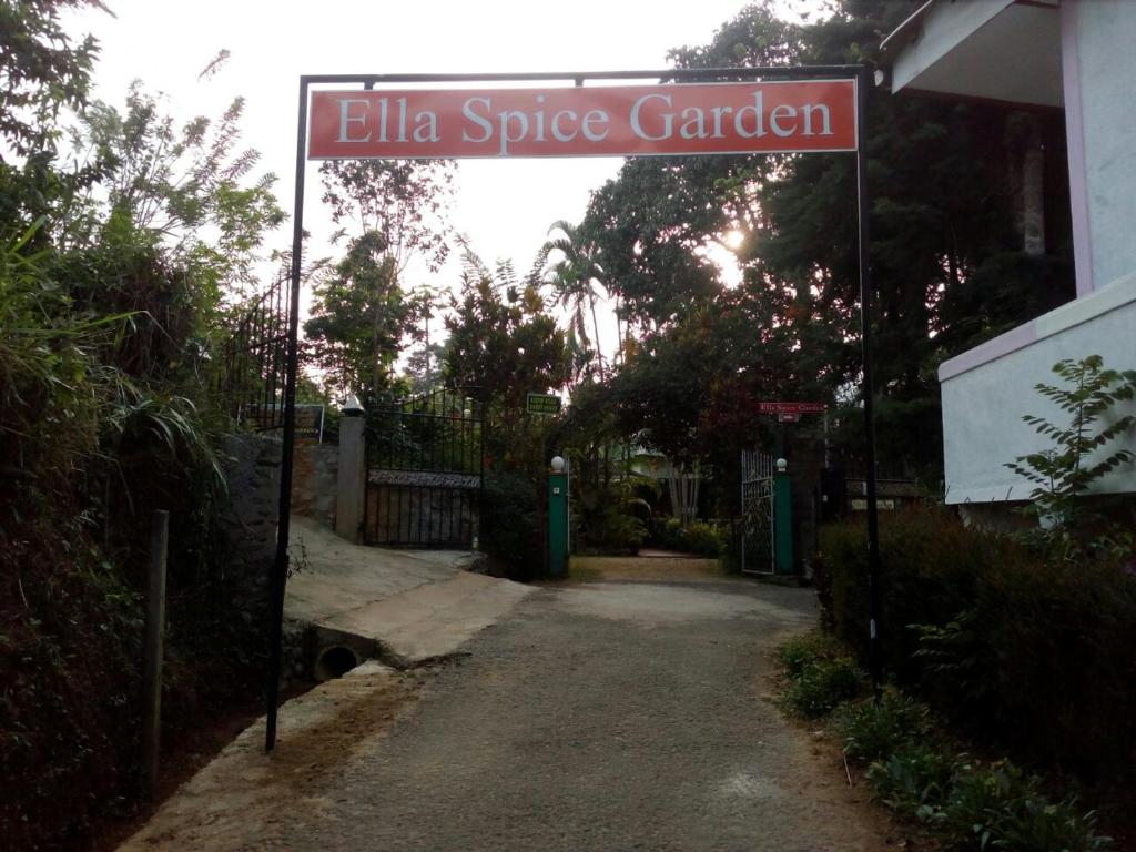 Lizzie Villa Guest House room 2