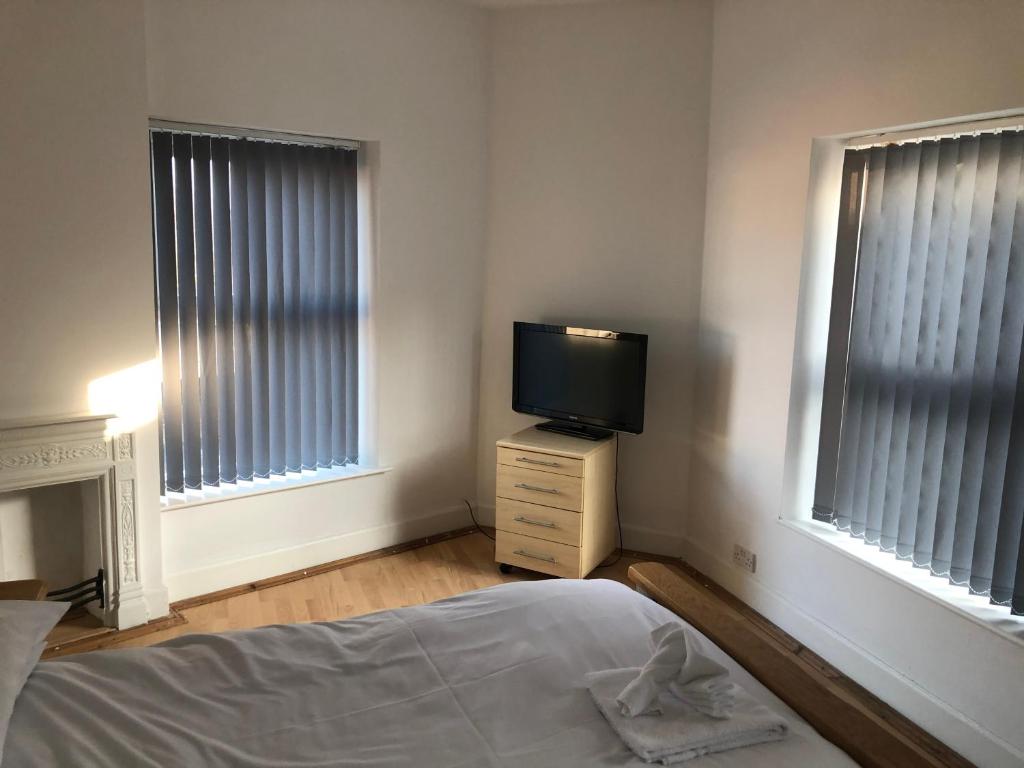Locke House room 5